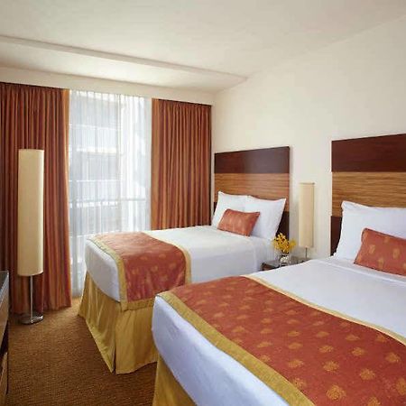 Hotel Orchid Kochi Екстериор снимка